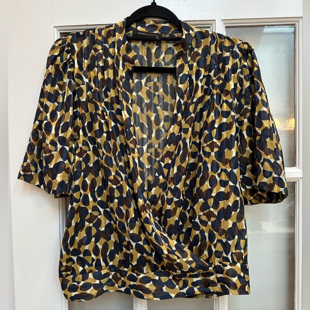 BCBGMAXAZRIA Y2K 100% Silk Semi Sheer Watercolor Art To Wear Blouse Size XS